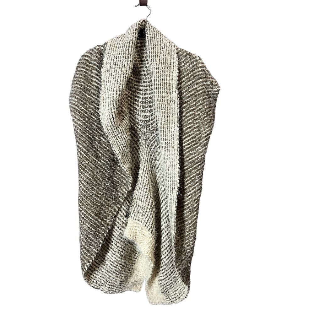 Women’s Knit Vest Open Front Cardigan 100% arcylic fuzzy tan and brown one size